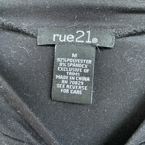 Rue 21 black checkered sleeve top - Picture 2 of 2